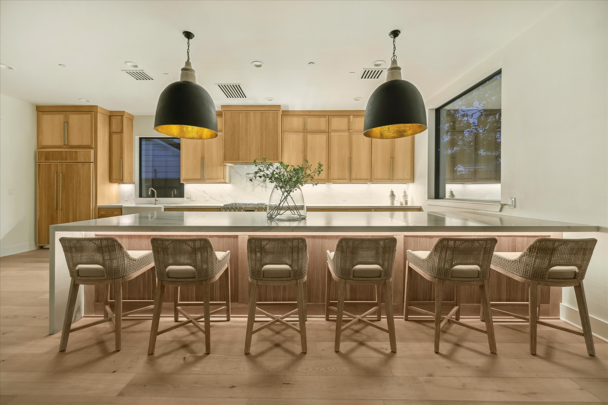 Photo Nov 15 2024, 5 52 46 AM